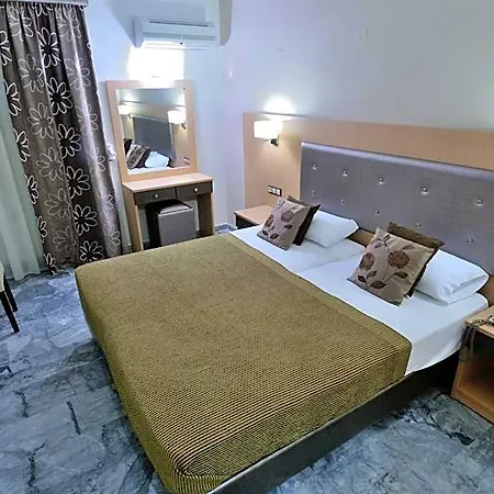 Hotel Lintzi Vartholomio