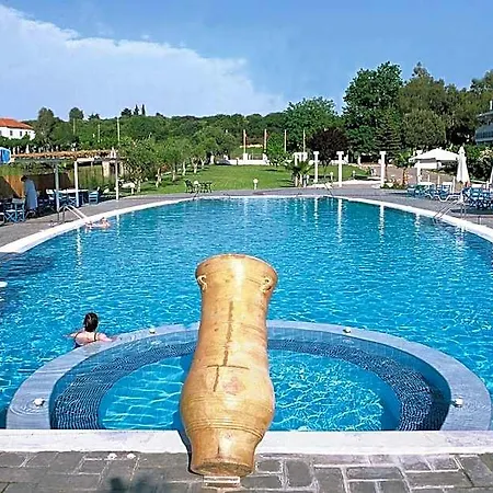 Hotel Lintzi 2*